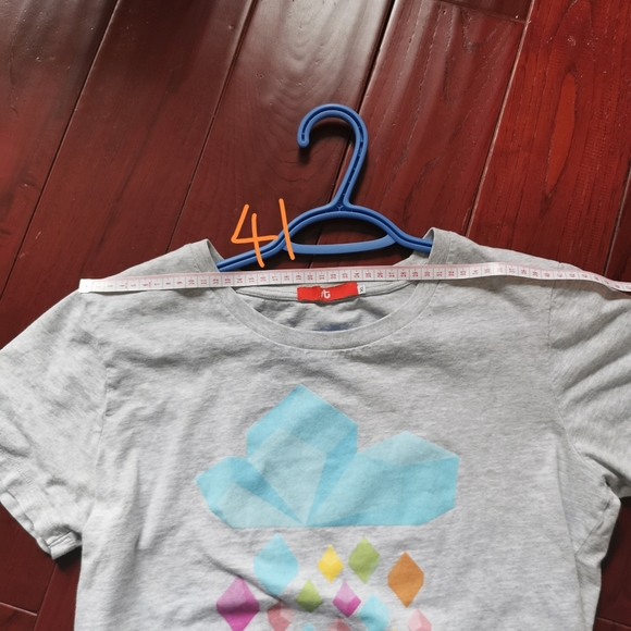 womens t shirt - Picture 3 of 5